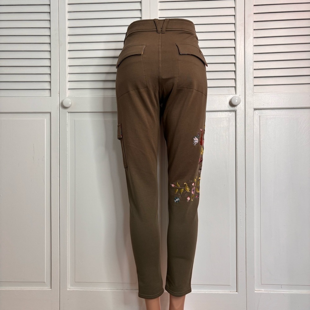 MATILDA JANE Embroidered Floral Olive Scouts Honor Pants Size L - Picture 9 of 9